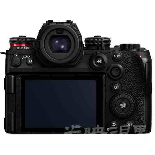 Panasonic Lumix S1R II02.jpg