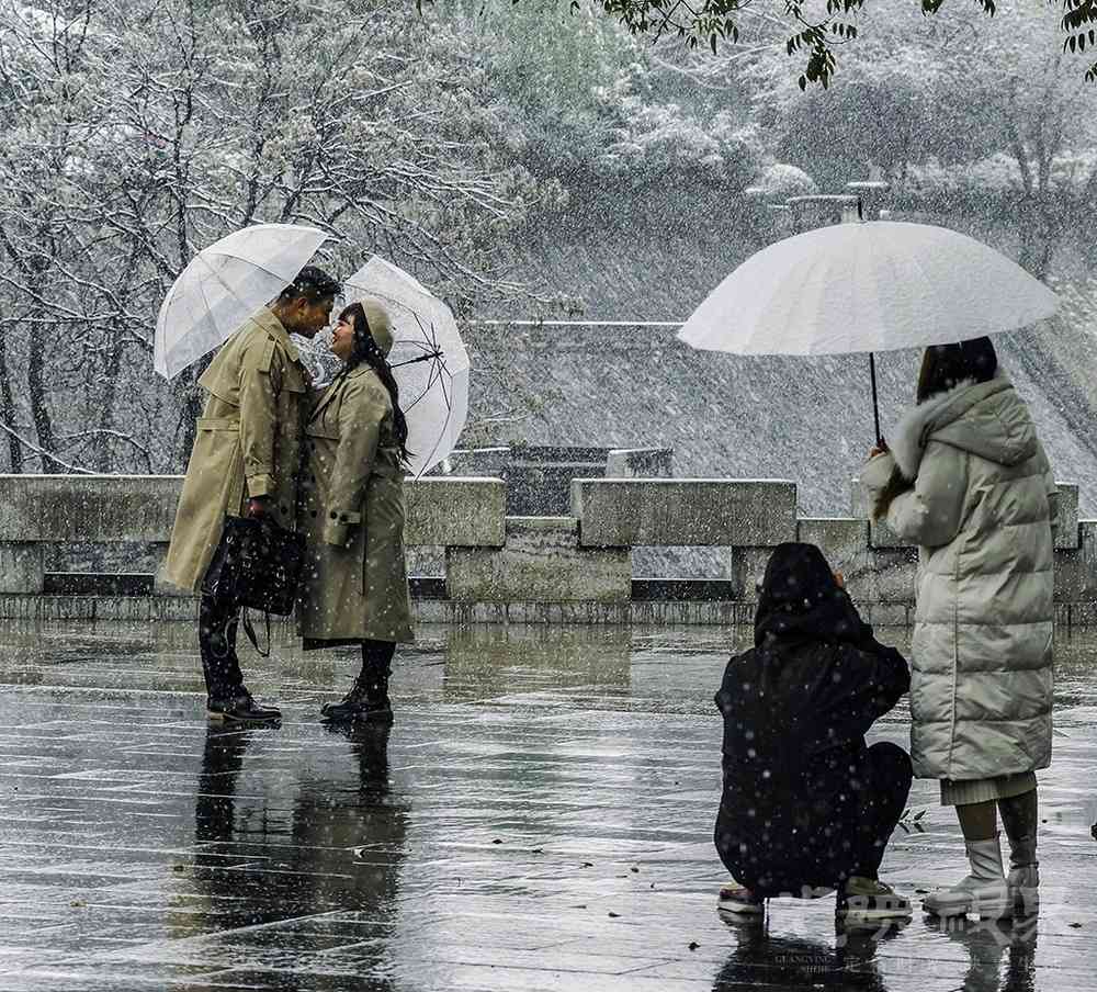 006-1《情浓不畏寒》..jpg