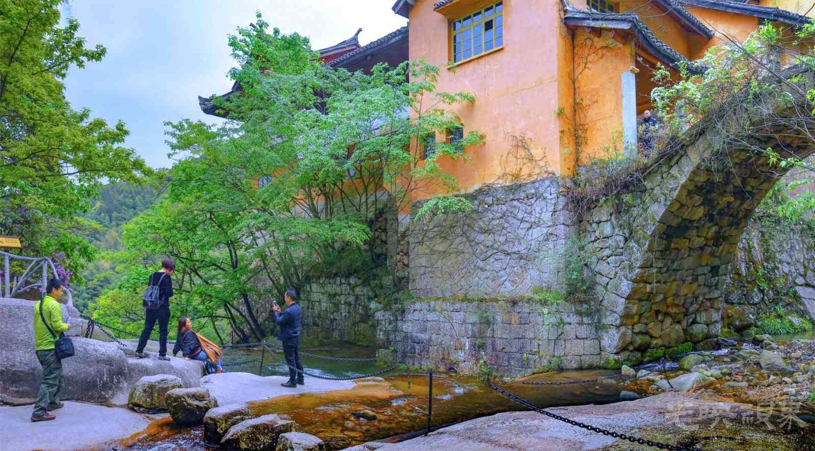 20180416浙江天台石梁景区048.jpg
