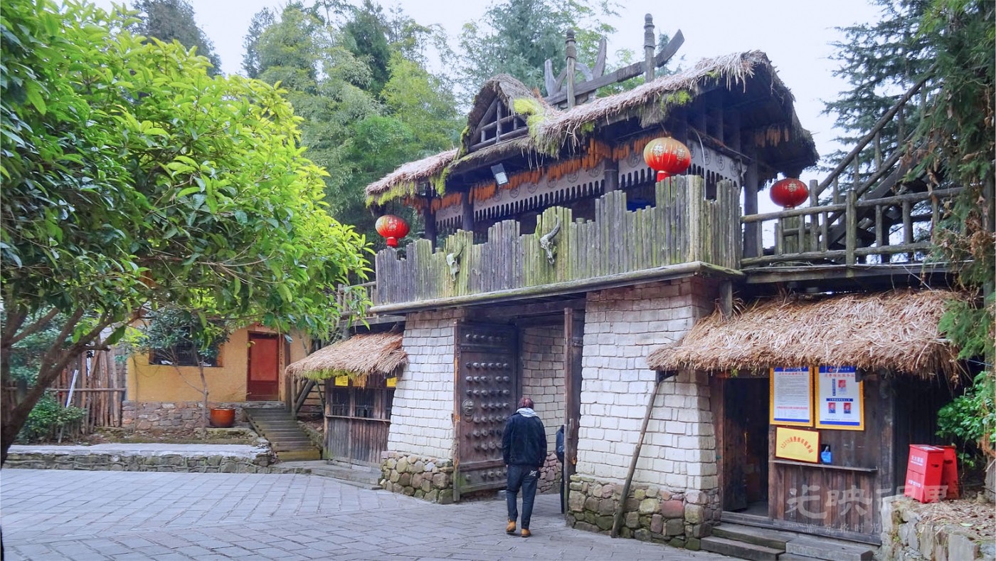 土家族064.jpg