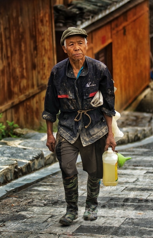 王颖-山里人090-3JRGbZGQ2R.jpeg
