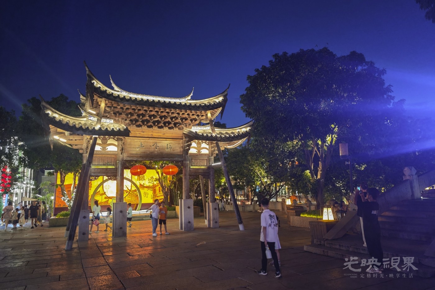 上下杭大门口021600.jpg