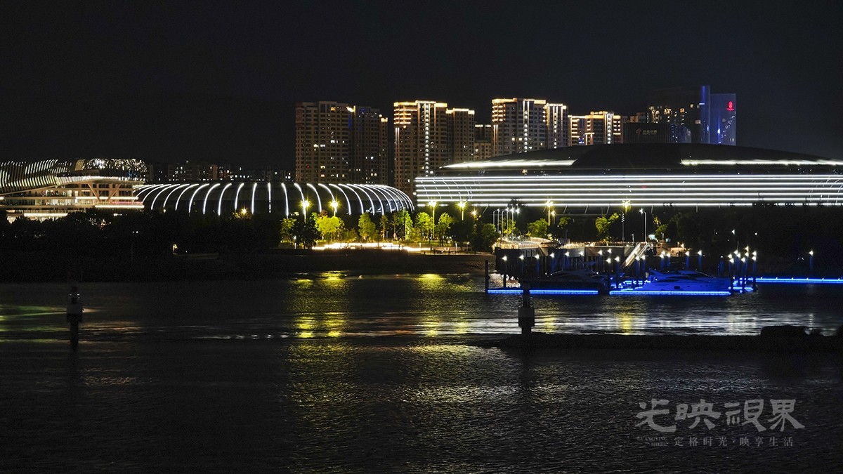 东江滨夜色051200.jpg