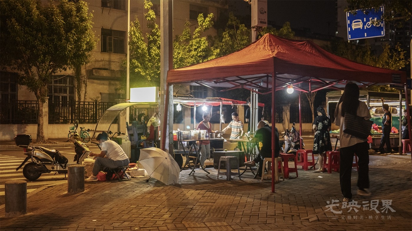 夜摊031600.jpg