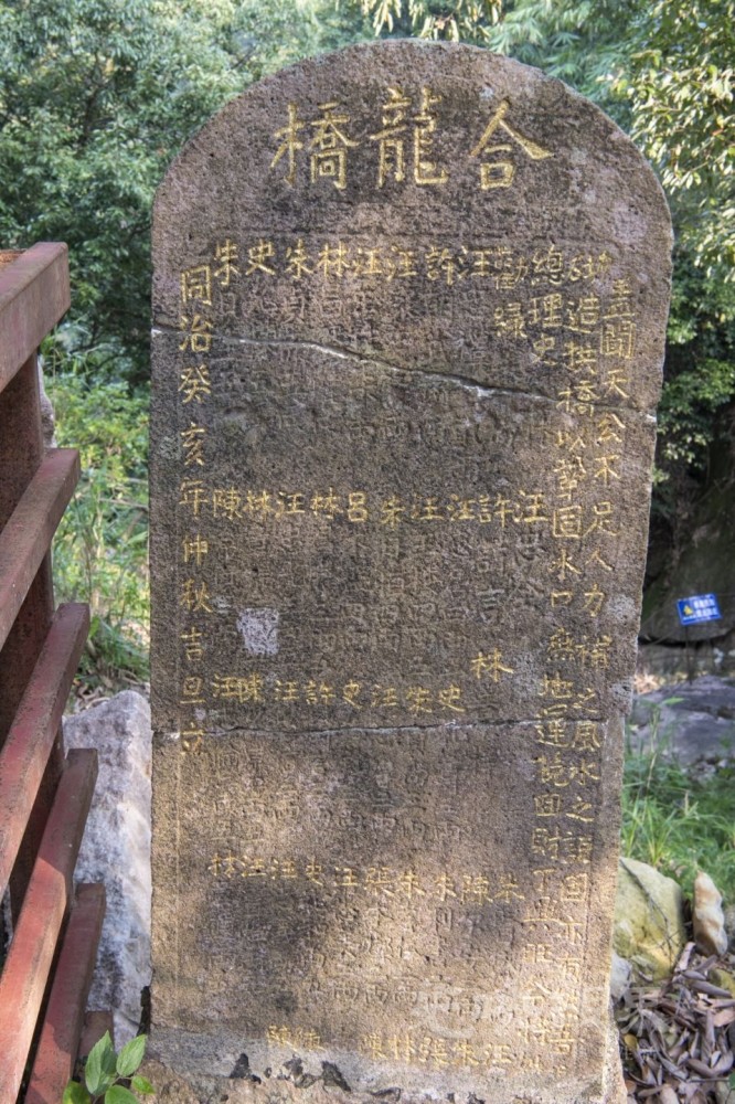 817ce83bcbf6ab177b6bd71e6a70ada4.jpg
