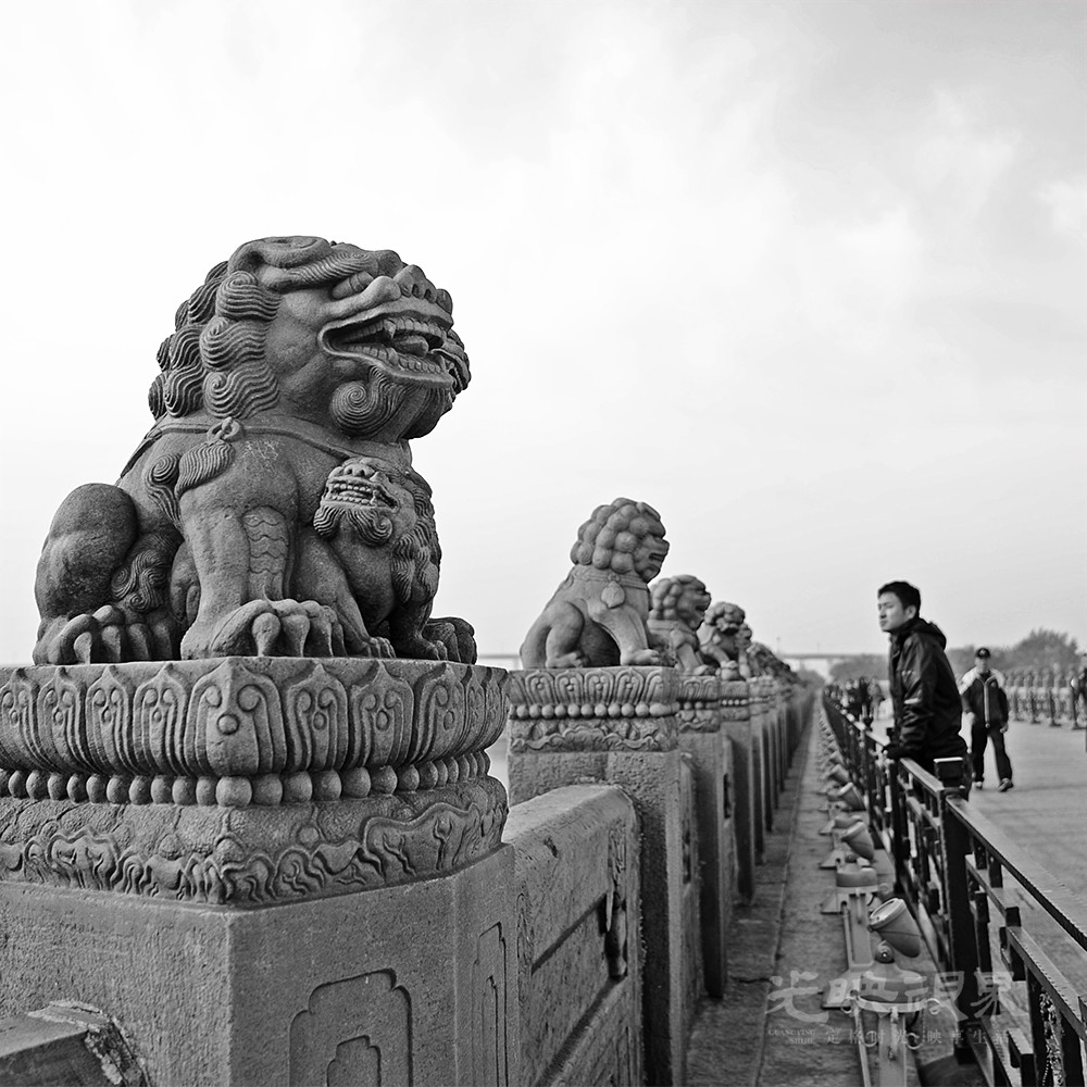 卢沟桥凝思1000.jpg