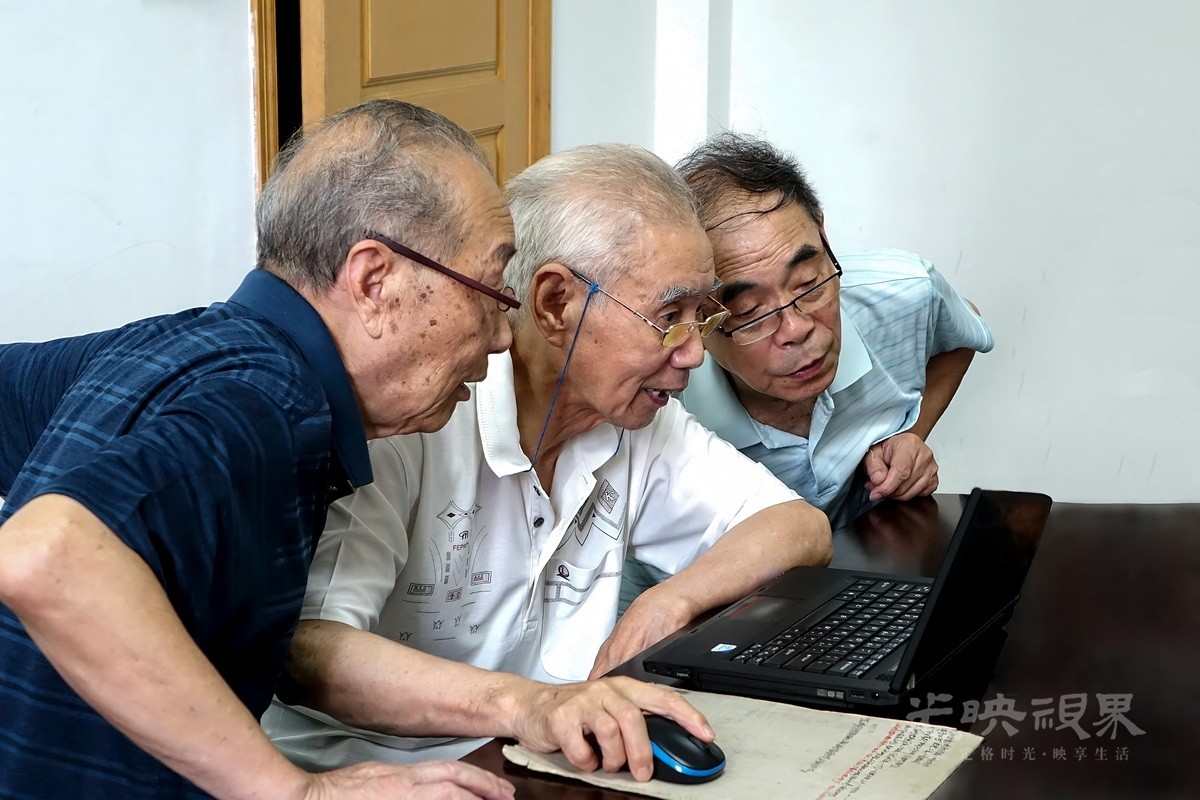 057郭兰琦-老有所学 老有所获78.5jyniFzwKXE.jpg