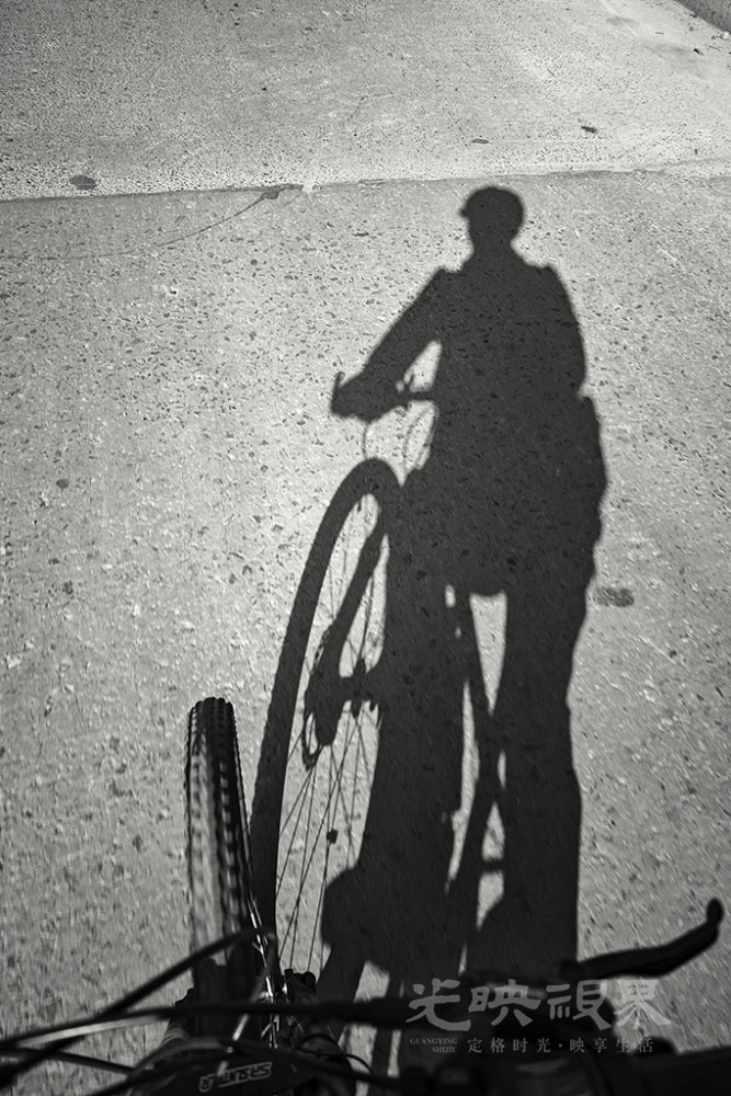 骑影011024.jpg