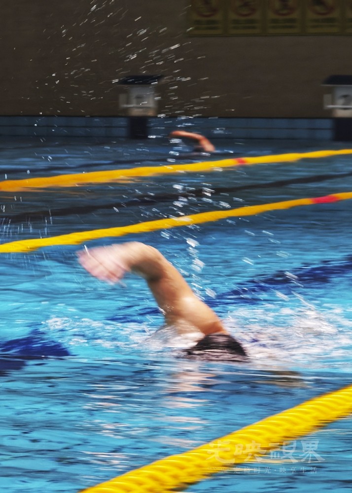 午间游泳021024.jpg