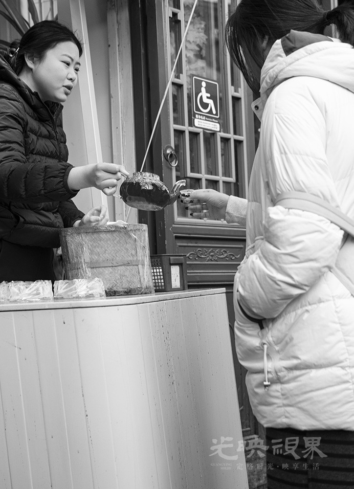 请您尝尝这种茶