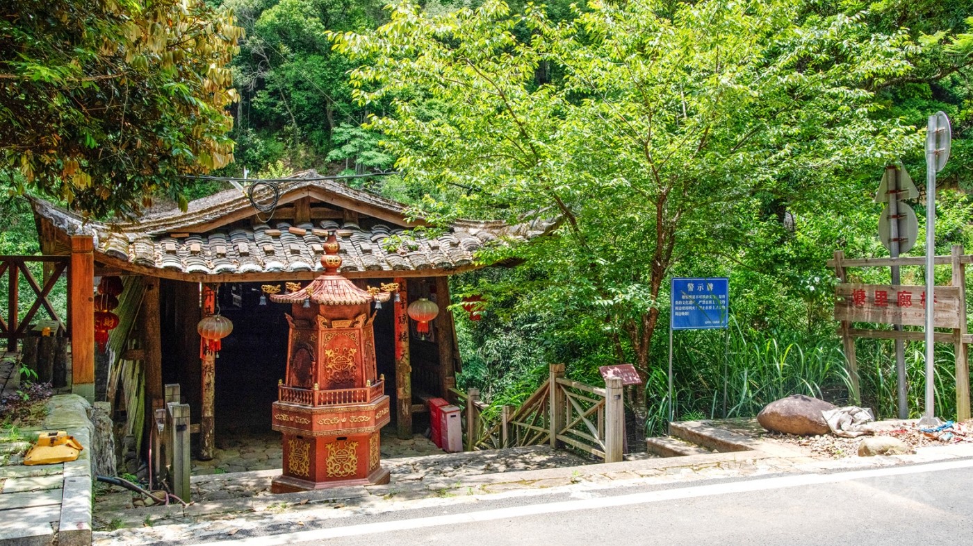 塘里廊桥头01反转1600.jpg