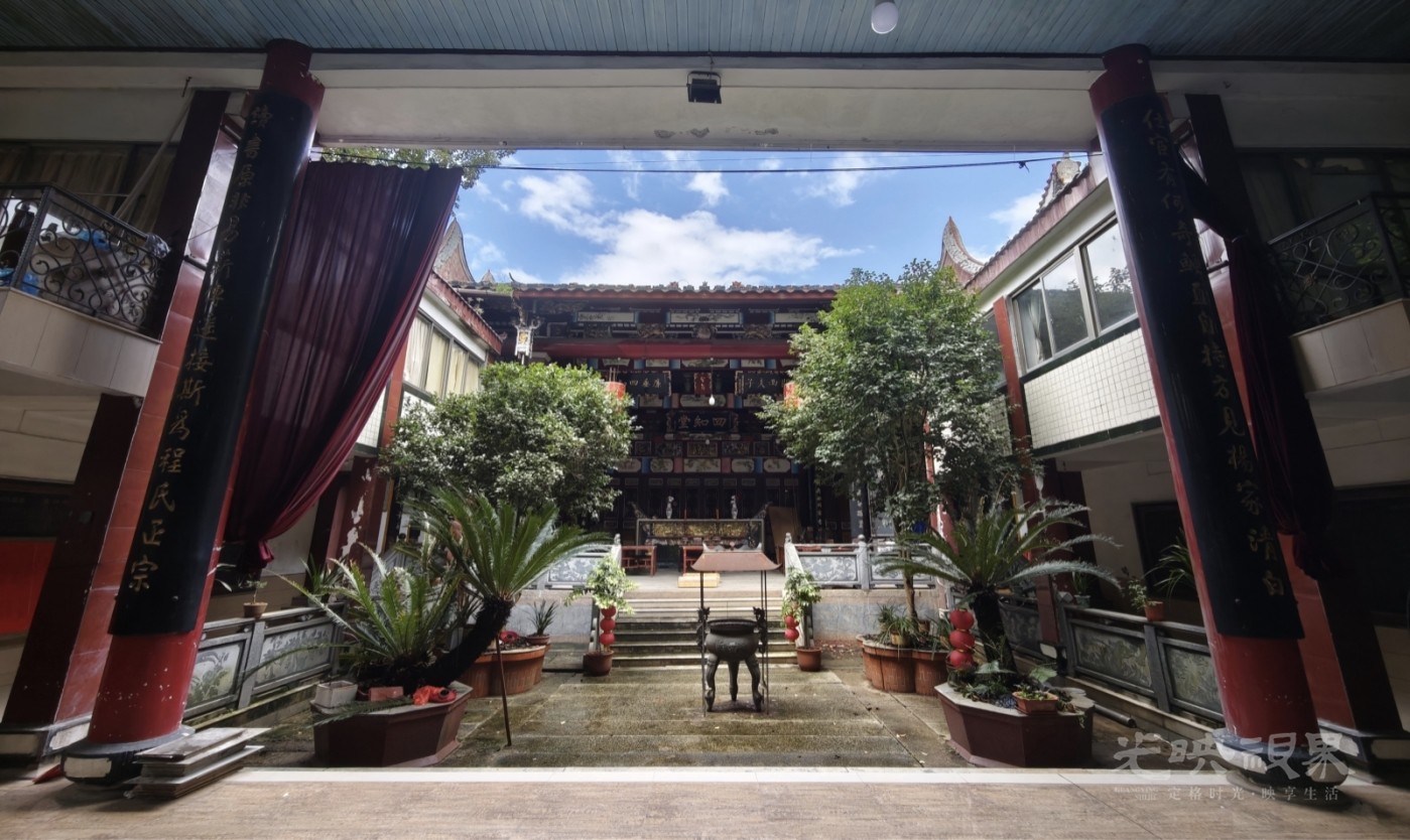 杨厝祠堂大堂1600.jpg