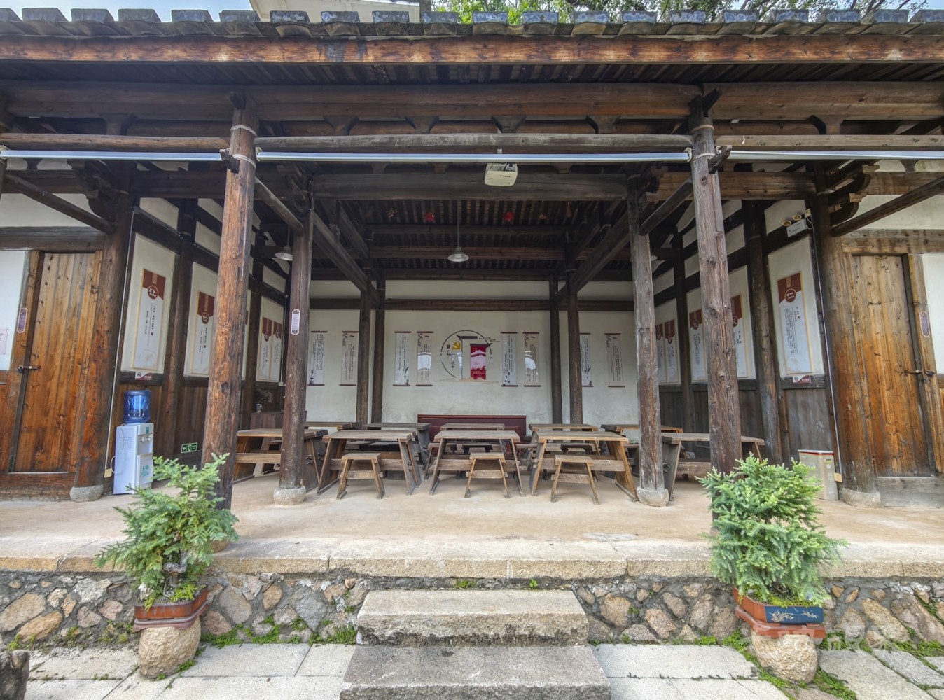张经祠堂041600.jpg