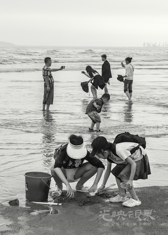 沙滩上的快乐061024.jpg