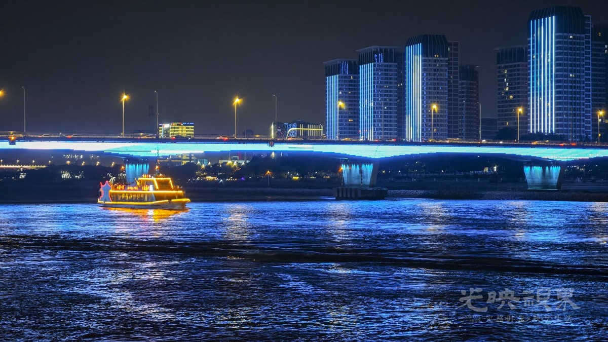 江滨秋夜061200.jpg