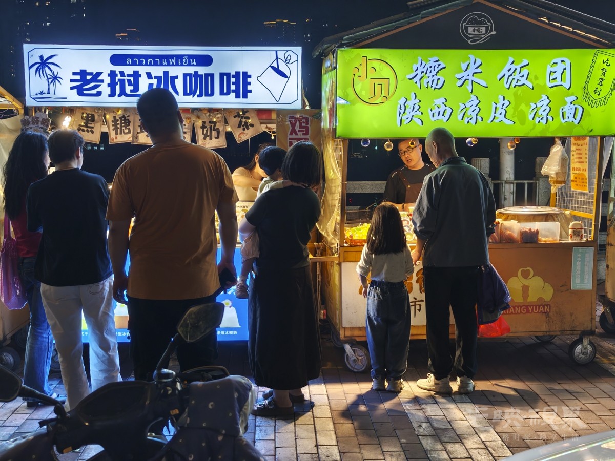 夜色烟火0021200.jpg